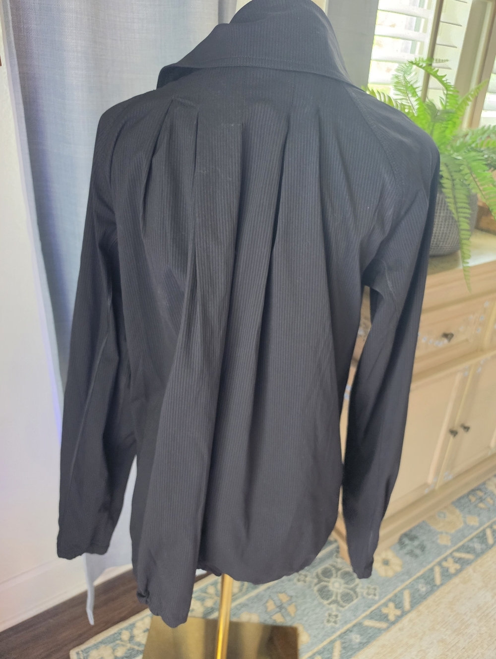 Lululemon Transition Jacket - Picture 5 of 10